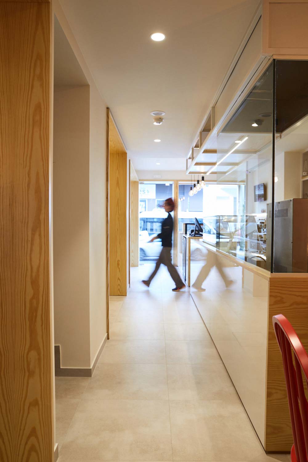 Brunch shop interior, view of the main corridor