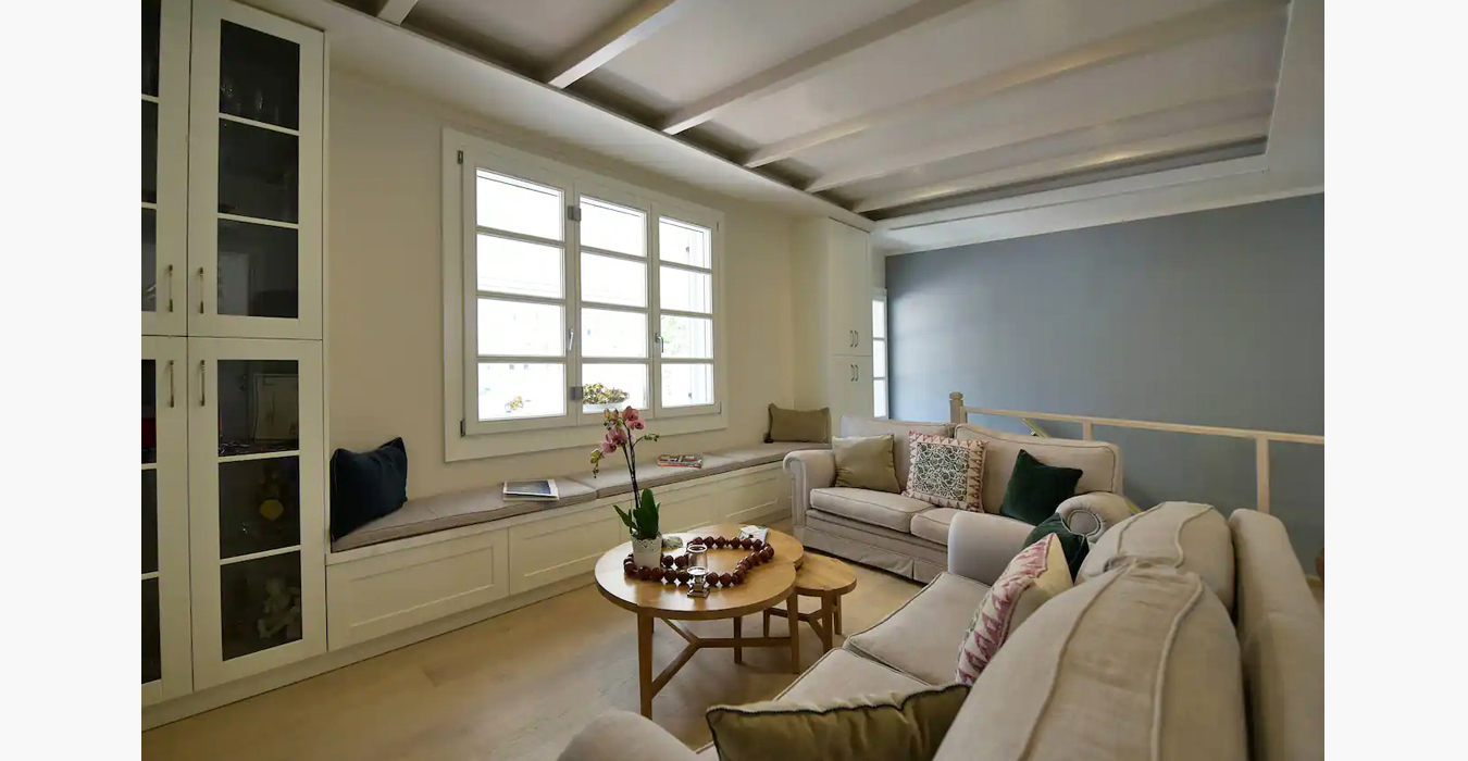 Traditional interior design of a vacation house in Hydra.