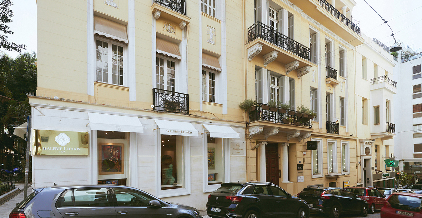 Gold plated satin signage in the corner